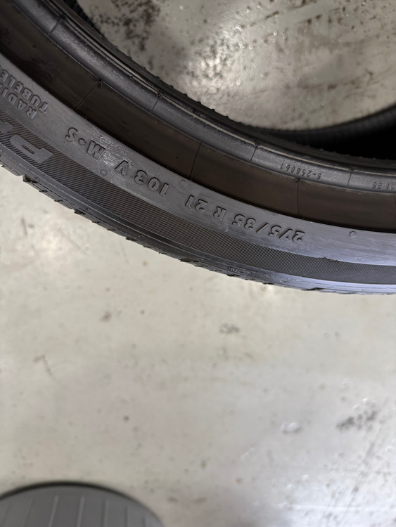 중고 타이어 275/35/R21 , 325/30/R21 - 이미지 7